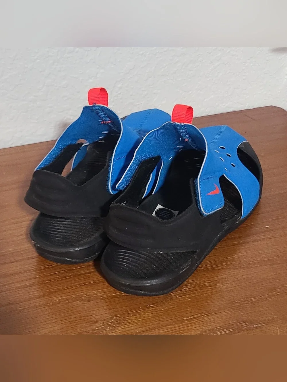 Nike Sunray Protect 2 Kids Sandals Size 2Y - Blue/Black - Pre-Owned Like New